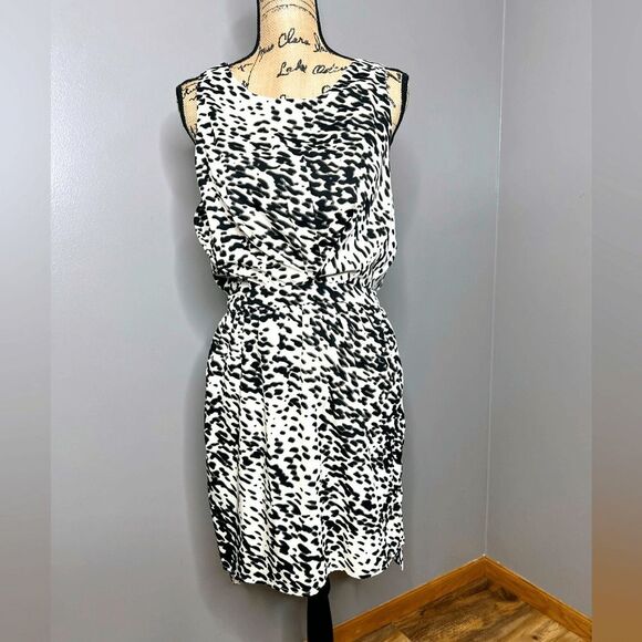W118 by Walter Baker animal print sleeveless high low dress size medium office - Picture 1 of 8